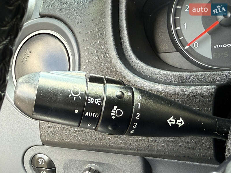 Хэтчбек Mitsubishi Colt 2010 в Черновцах