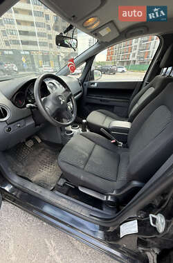Хэтчбек Mitsubishi Colt 2008 в 