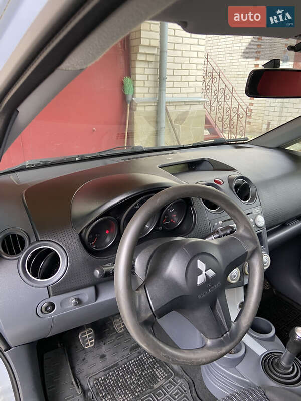 Хетчбек Mitsubishi Colt 2008 в Сумах