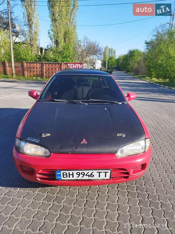 Хэтчбек Mitsubishi Colt 1992 в 
