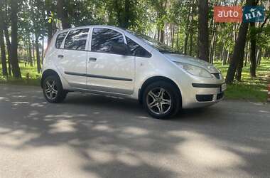 Хэтчбек Mitsubishi Colt 2006 в 