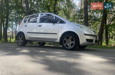 Хэтчбек Mitsubishi Colt 2006 в 