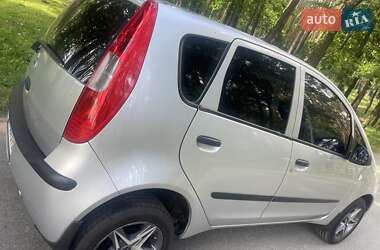 Хэтчбек Mitsubishi Colt 2006 в 
