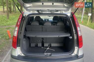 Хэтчбек Mitsubishi Colt 2006 в 