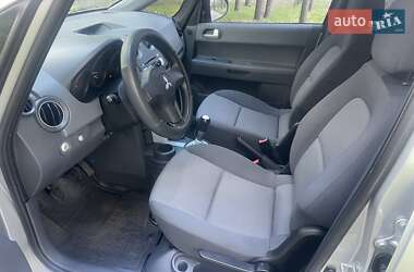 Хэтчбек Mitsubishi Colt 2006 в 