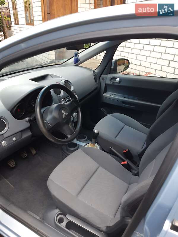Хэтчбек Mitsubishi Colt 2004 в Житомире