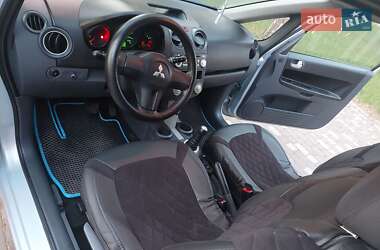 Хэтчбек Mitsubishi Colt 2008 в 