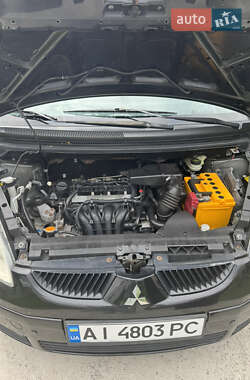 Хэтчбек Mitsubishi Colt 2006 в 