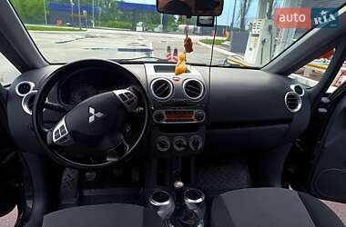 Хэтчбек Mitsubishi Colt 2011 в 