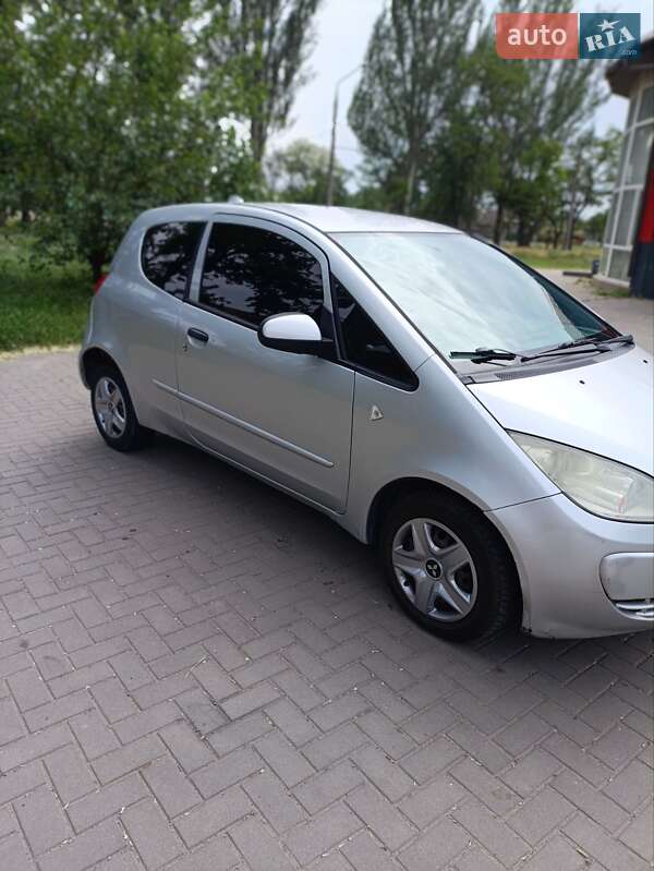 Хэтчбек Mitsubishi Colt 2005 в Запорожье