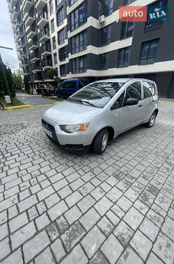 Хэтчбек Mitsubishi Colt 2010 в 