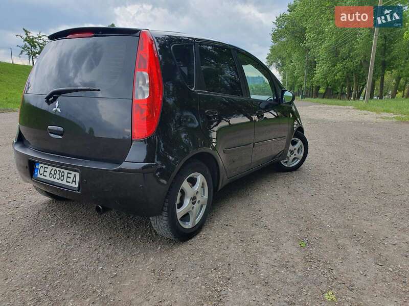 Хэтчбек Mitsubishi Colt 2008 в Черновцах