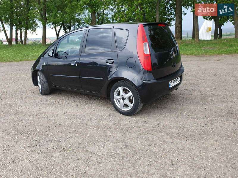 Хэтчбек Mitsubishi Colt 2008 в Черновцах