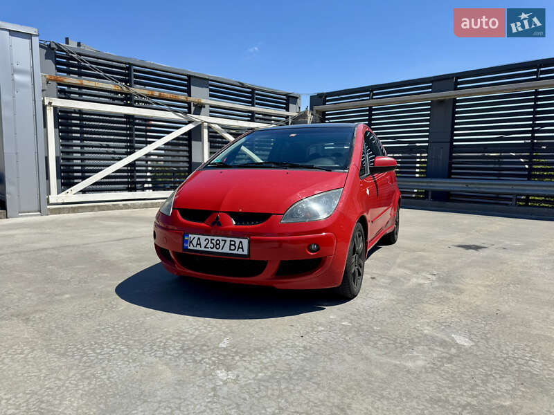 Хэтчбек Mitsubishi Colt 2006 в 