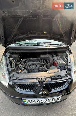 Хетчбек Mitsubishi Colt 2006 в 