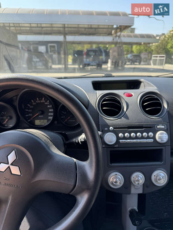 Хэтчбек Mitsubishi Colt 2008 в Львове