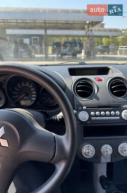 Хэтчбек Mitsubishi Colt 2008 в 