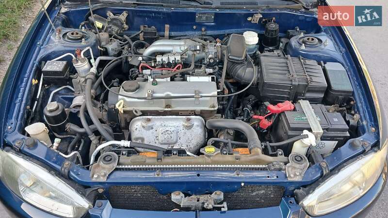 Хэтчбек Mitsubishi Colt 2002 в Бродах
