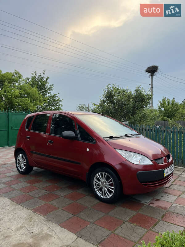 Хэтчбек Mitsubishi Colt 2007 в 