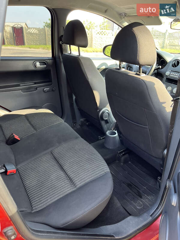 Хэтчбек Mitsubishi Colt 2007 в Киеве