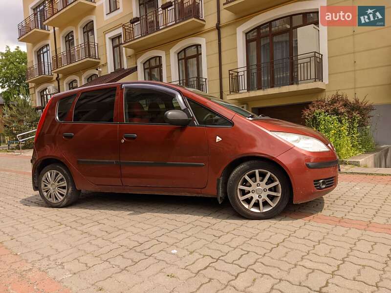 Хетчбек Mitsubishi Colt 2006 в Львові