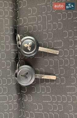 Хэтчбек Mitsubishi Colt 2008 в 