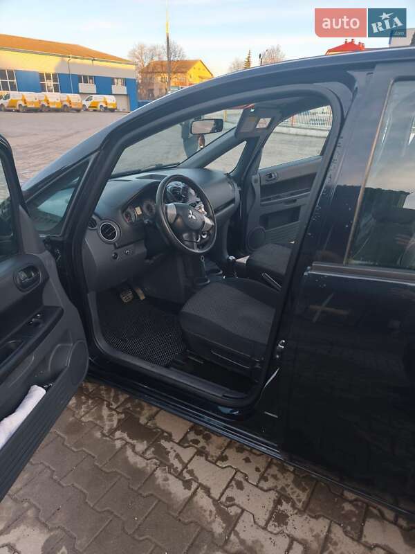 Хетчбек Mitsubishi Colt 2009 в Бучачі