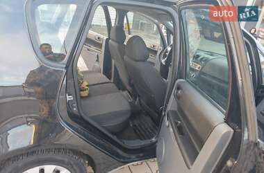 Хэтчбек Mitsubishi Colt 2009 в 