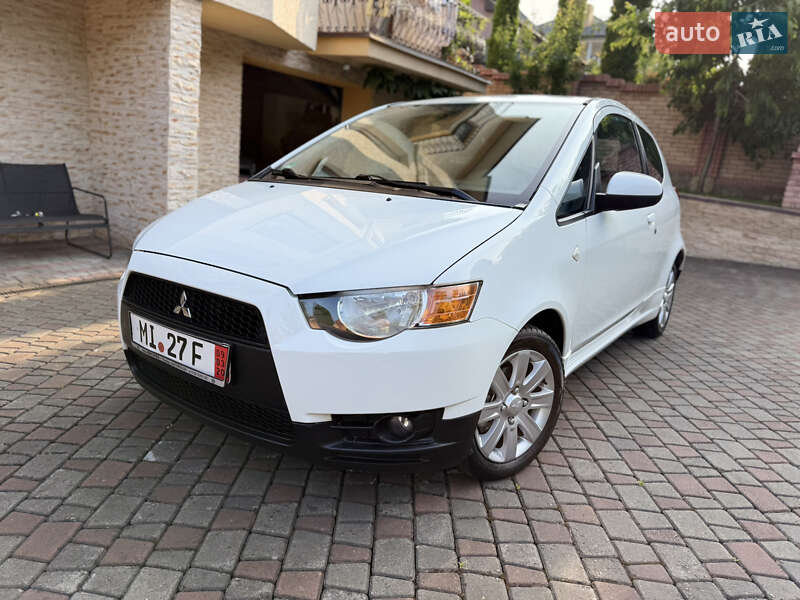 Хэтчбек Mitsubishi Colt 2010 в 