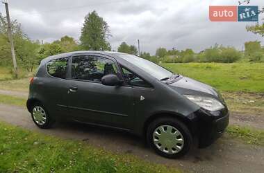Хэтчбек Mitsubishi Colt 2005 в 