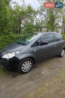 Хэтчбек Mitsubishi Colt 2005 в 