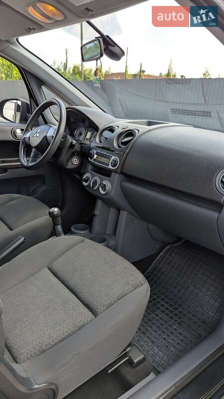 Хэтчбек Mitsubishi Colt 2010 в Шептицькому
