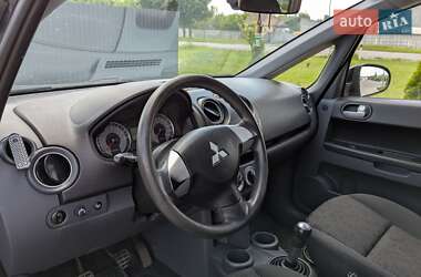 Хэтчбек Mitsubishi Colt 2010 в 