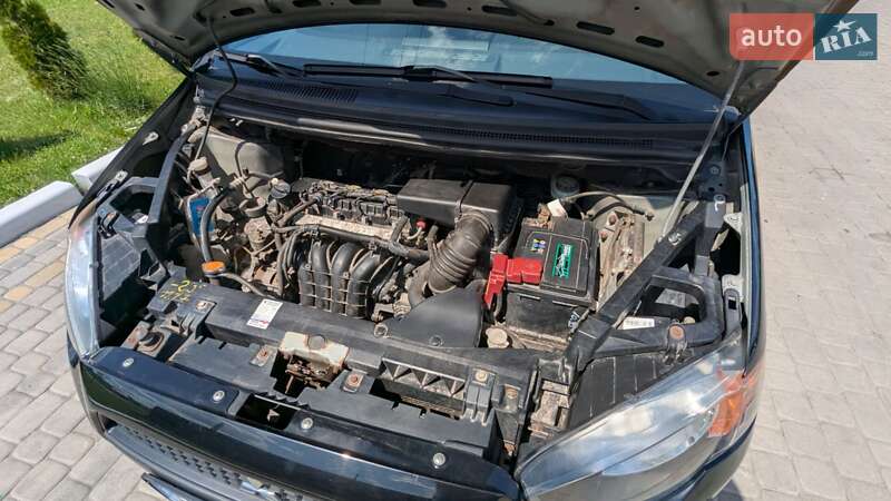 Хэтчбек Mitsubishi Colt 2010 в Шептицькому
