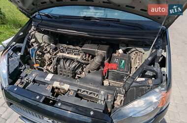 Хэтчбек Mitsubishi Colt 2010 в 