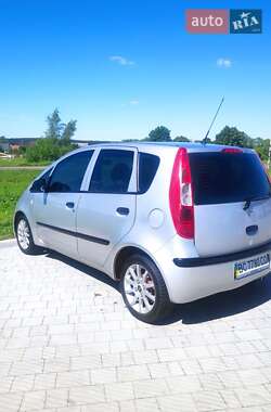 Хэтчбек Mitsubishi Colt 2006 в 