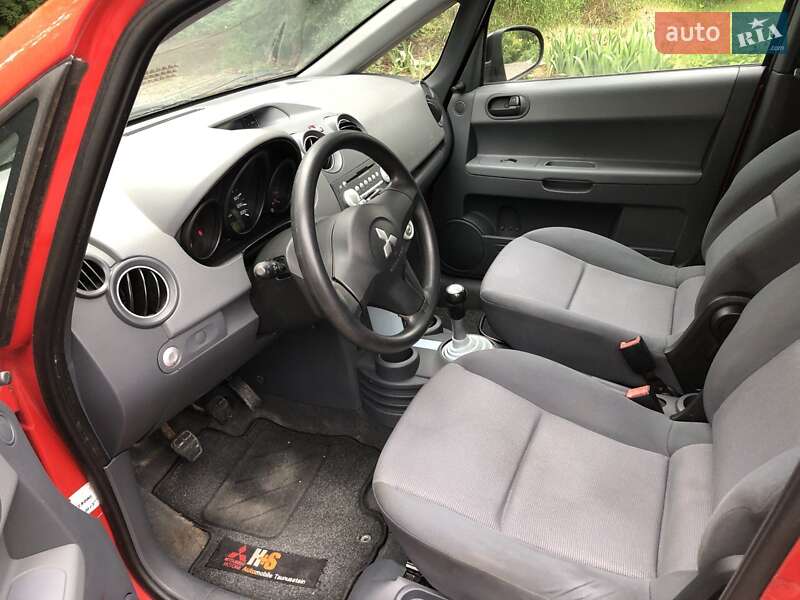Хэтчбек Mitsubishi Colt 2005 в Харькове
