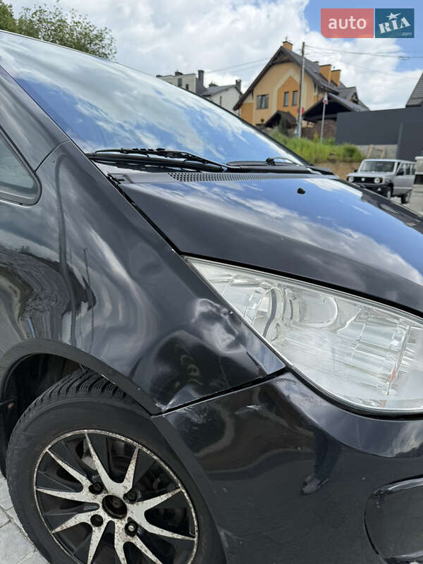 Хетчбек Mitsubishi Colt 2007 в Львові