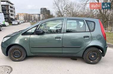 Хэтчбек Mitsubishi Colt 2005 в 