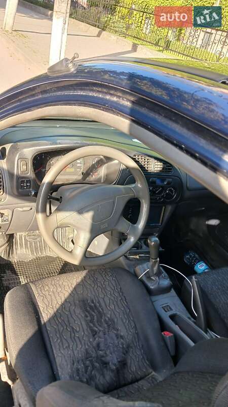 Хэтчбек Mitsubishi Colt 2002 в Бродах