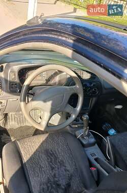 Хэтчбек Mitsubishi Colt 2002 в 