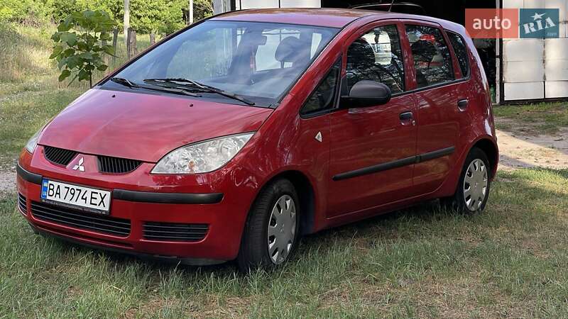 Хэтчбек Mitsubishi Colt 2006 в 
