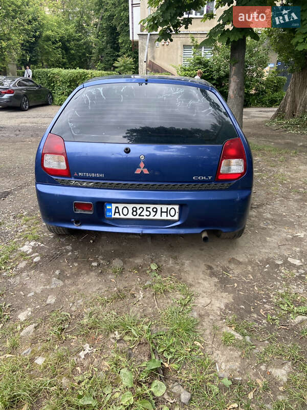 Хэтчбек Mitsubishi Colt 2000 в Ужгороде