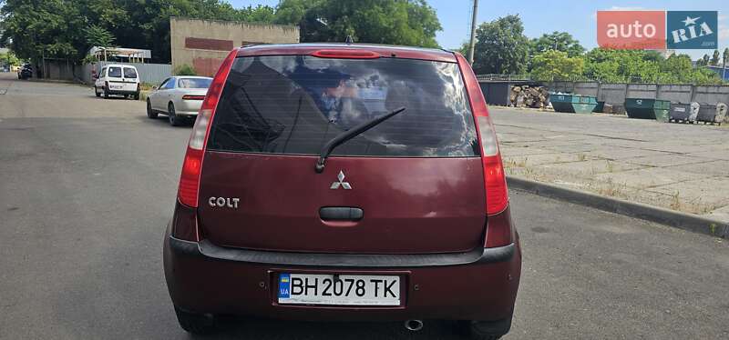 Хэтчбек Mitsubishi Colt 2006 в Черноморске