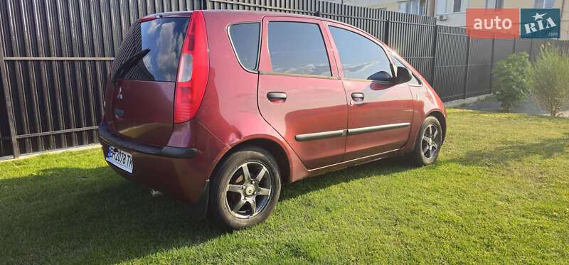 Хэтчбек Mitsubishi Colt 2006 в Черноморске