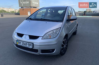 Хэтчбек Mitsubishi Colt 2007 в 