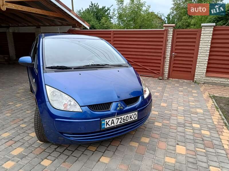 Хэтчбек Mitsubishi Colt 2008 в 