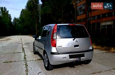 Хэтчбек Mitsubishi Colt 2005 в 