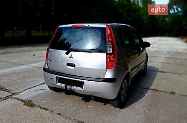 Хэтчбек Mitsubishi Colt 2005 в 