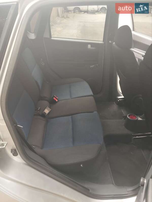 Хэтчбек Mitsubishi Colt 2006 в Киеве фото 7 Хэтчбек Mitsubishi Colt 2006 в Киеве